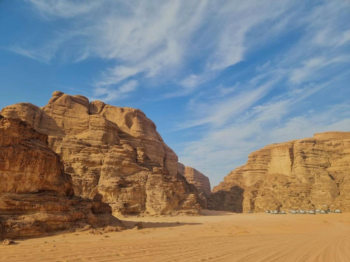 Wadi Rum Oscar Camp エクステリア 写真