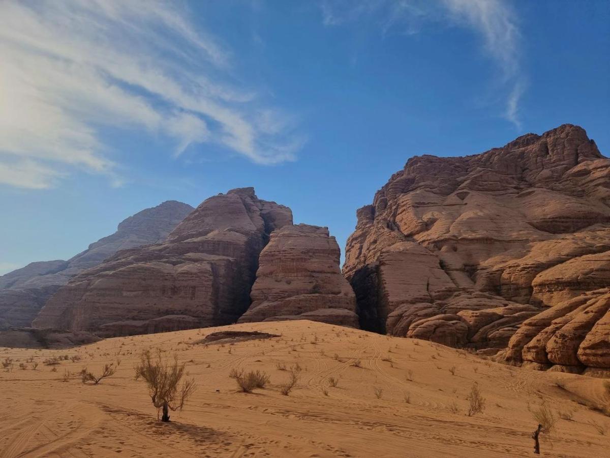 Wadi Rum Oscar Camp エクステリア 写真