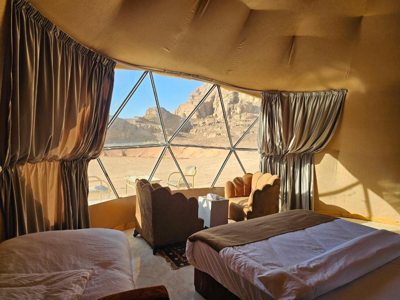 Wadi Rum Oscar Camp エクステリア 写真