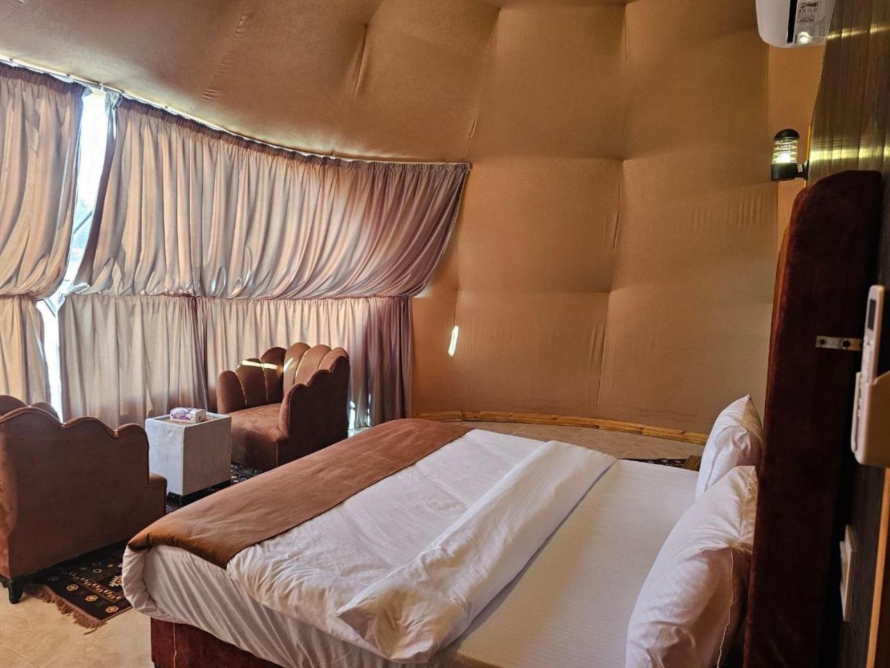 Wadi Rum Oscar Camp エクステリア 写真