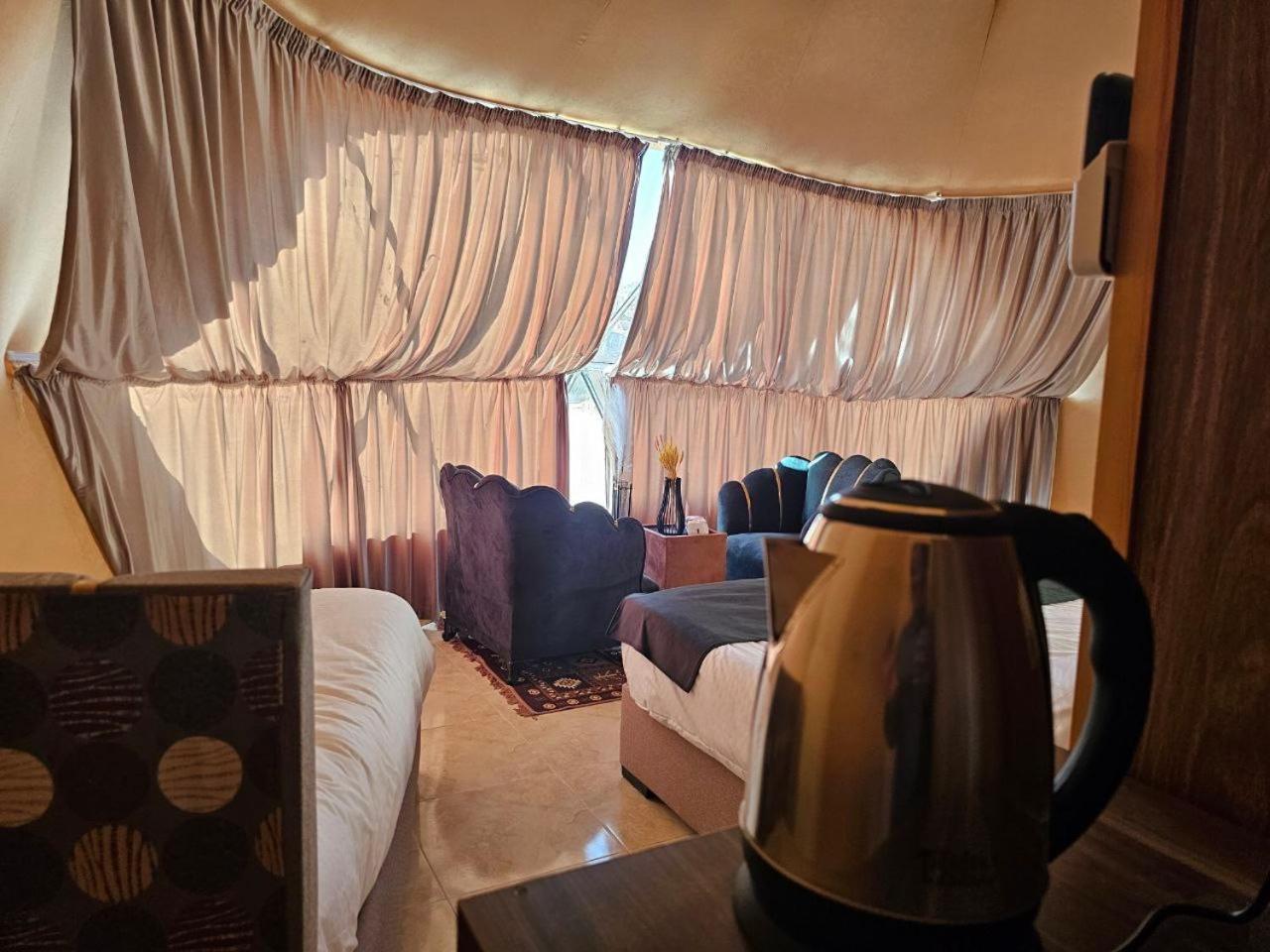 Wadi Rum Oscar Camp エクステリア 写真