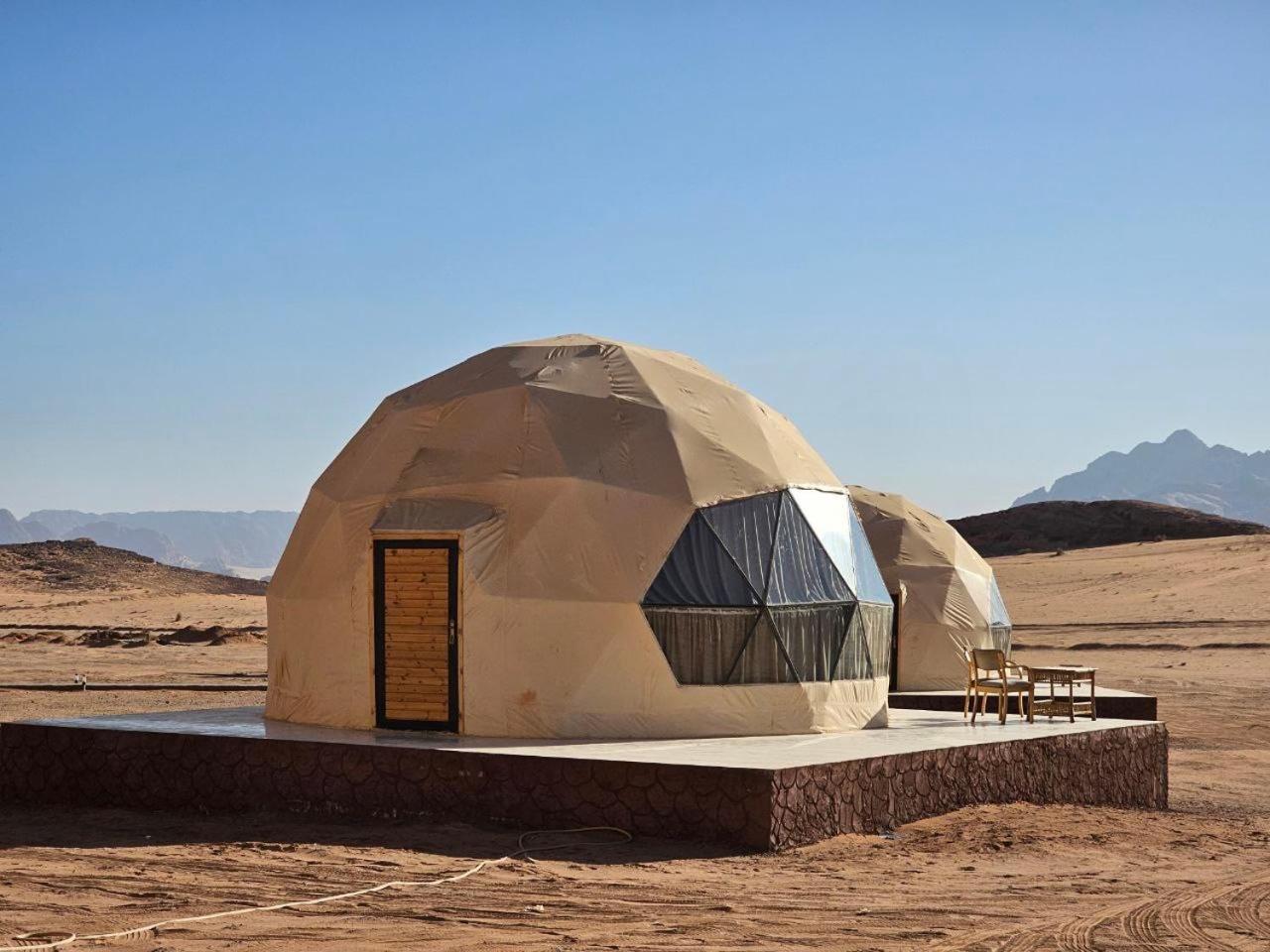 Wadi Rum Oscar Camp エクステリア 写真