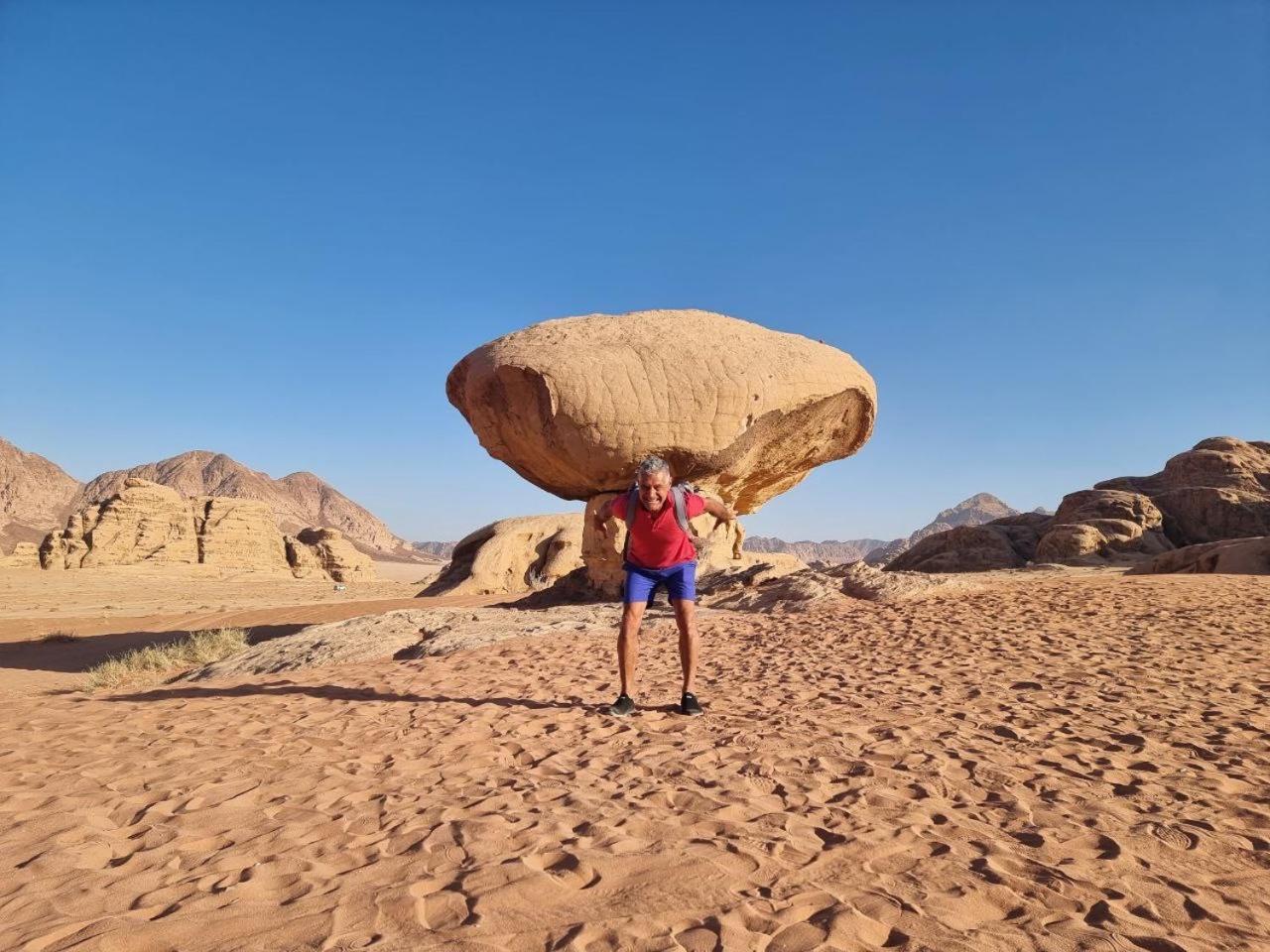 Wadi Rum Oscar Camp エクステリア 写真