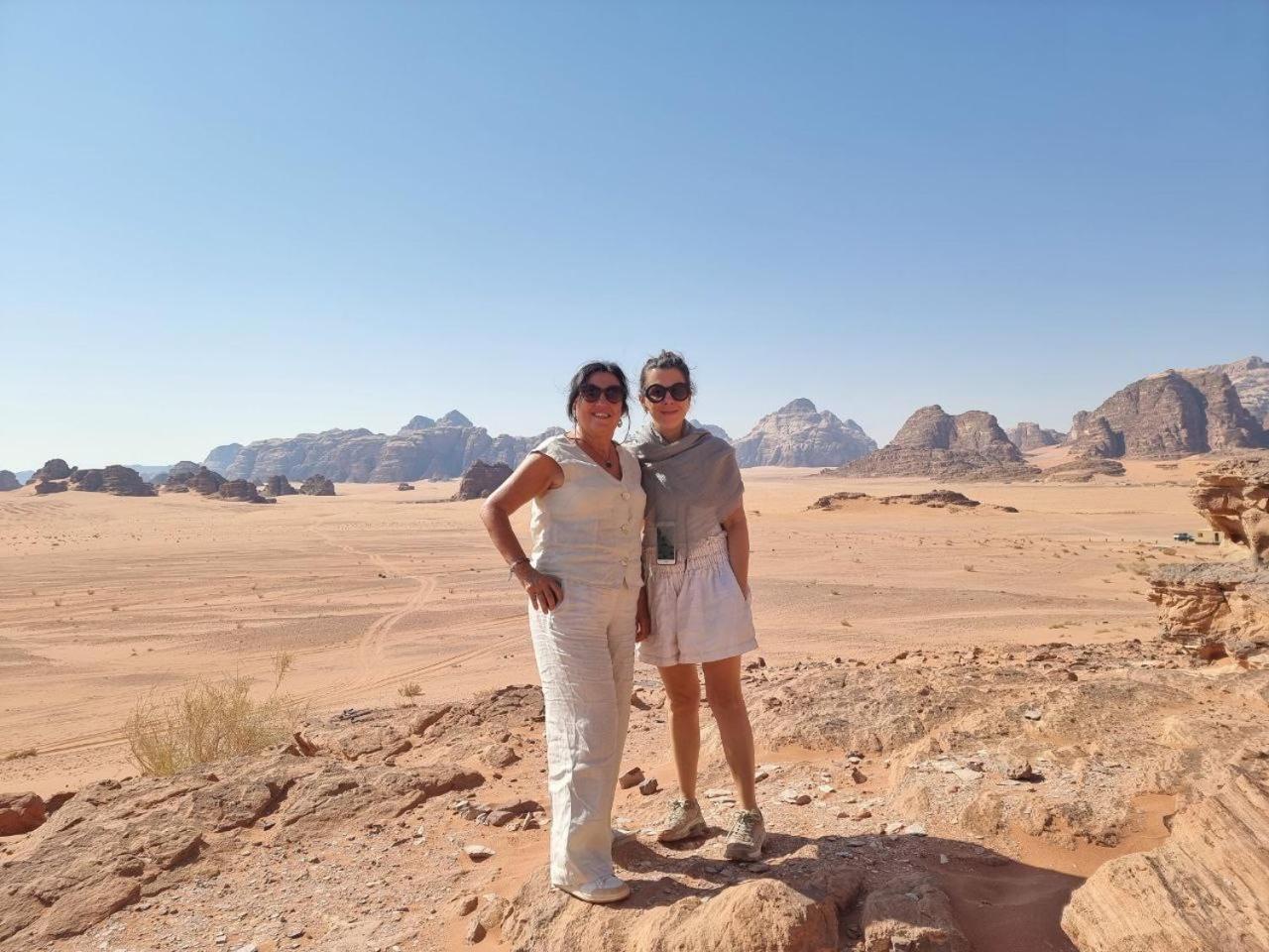 Wadi Rum Oscar Camp エクステリア 写真