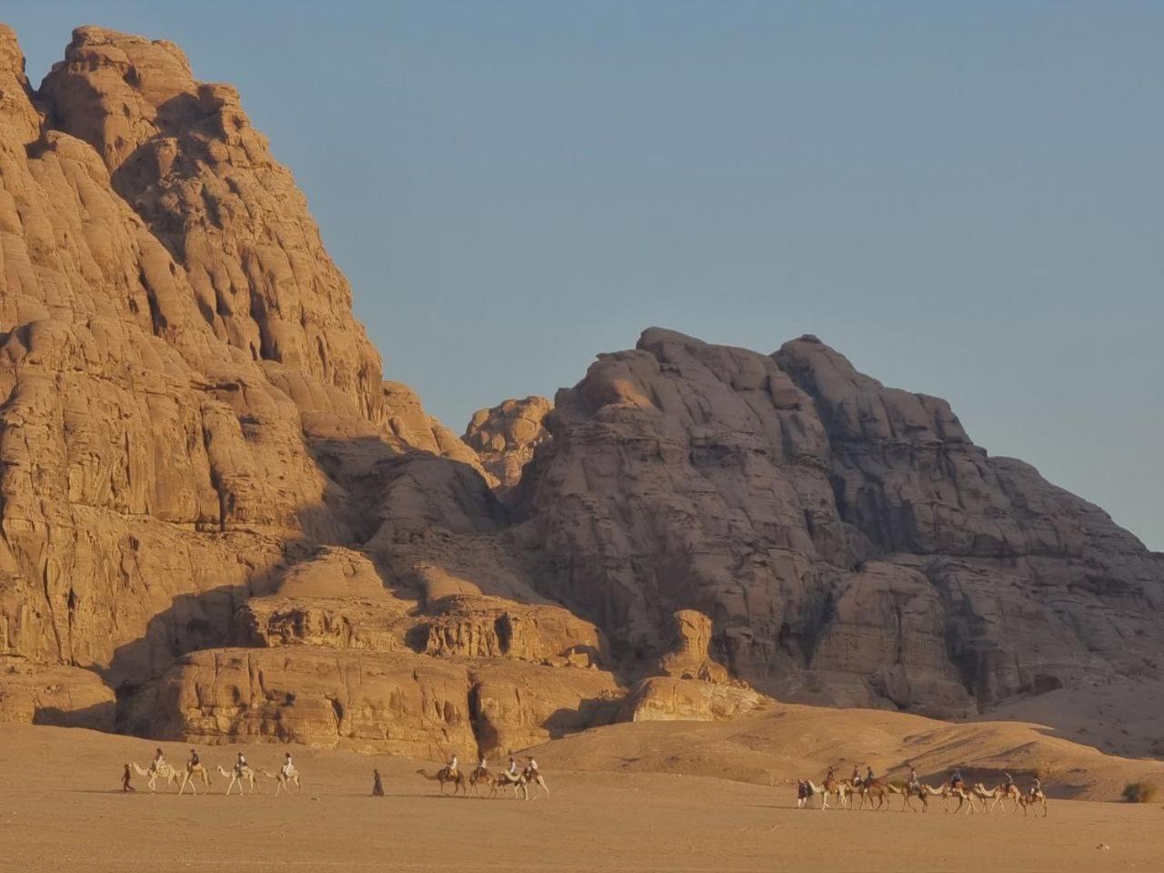 Wadi Rum Oscar Camp エクステリア 写真