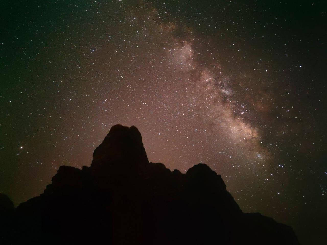 Wadi Rum Oscar Camp エクステリア 写真