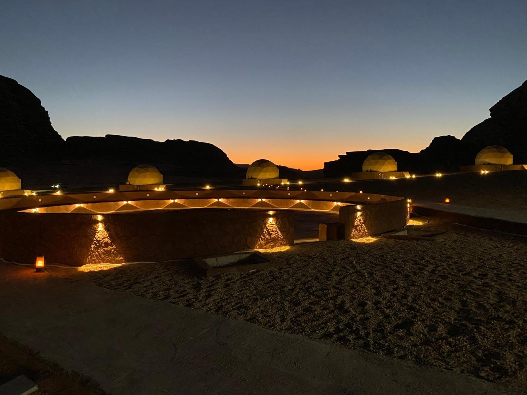 Wadi Rum Oscar Camp エクステリア 写真